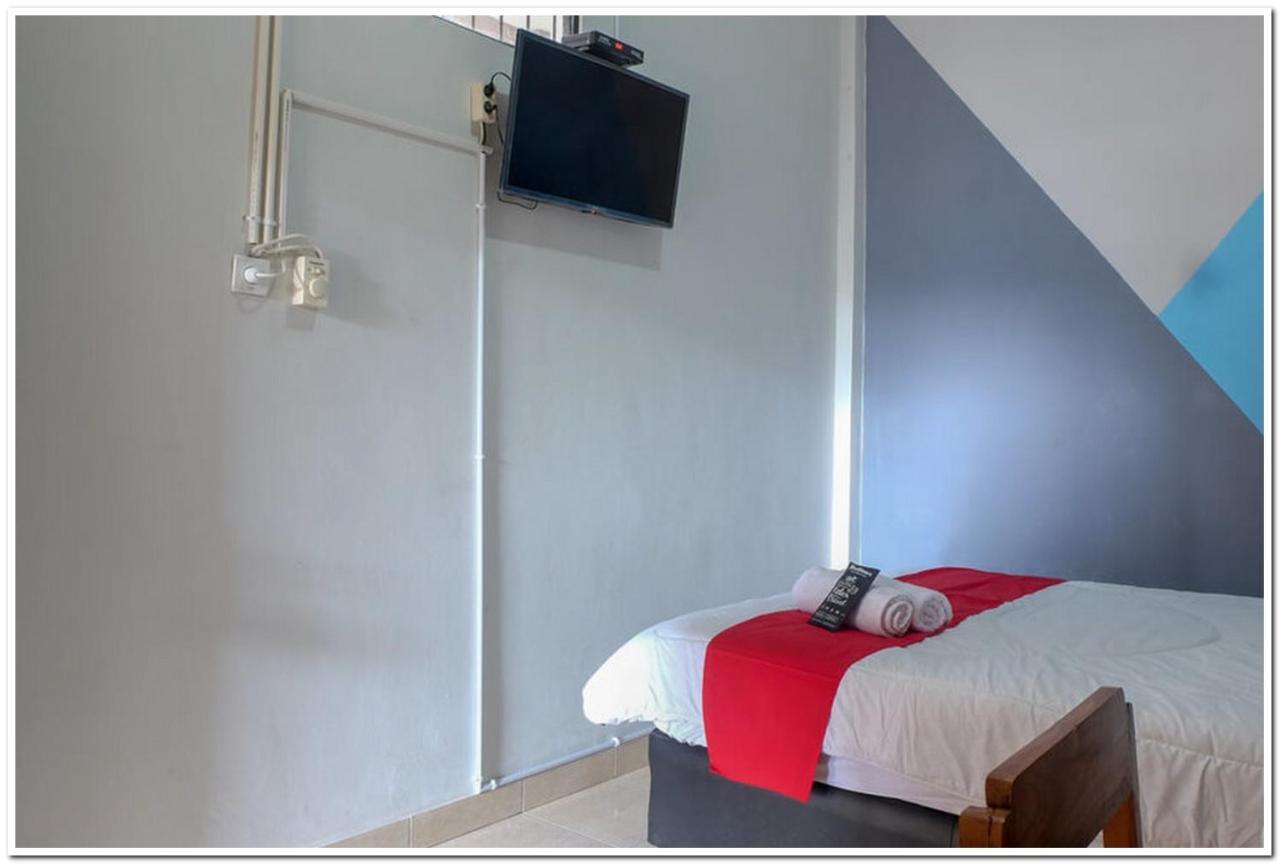 Reddoorz Near Penimbangan Beach Singaraja Exterior foto