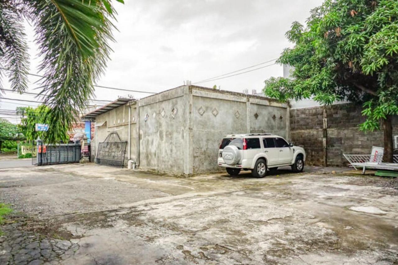 Reddoorz Near Penimbangan Beach Singaraja Exterior foto